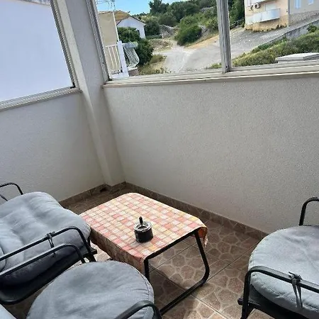90qm Flat In Ciovo