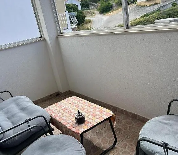90qm Flat In Ciovo